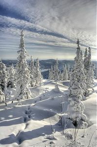 World & Travel: mountains in winter