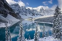 World & Travel: mountains in winter