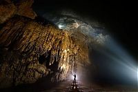 World & Travel: Hang Sơn Đoòng, Mountain River Cave, Quang Binh Province, Vietnam