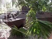 World & Travel: War museum, Cambodia