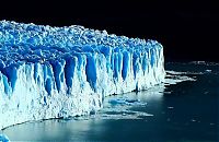 World & Travel: iceberg