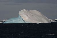 World & Travel: iceberg