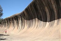 World & Travel: Wave Rock, Hayden, Australia