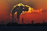 World & Travel: power plants around the world