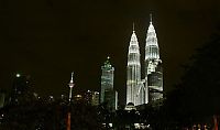 World & Travel: Earth Hour 2011