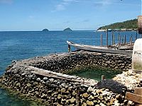 World & Travel: Village in the ocean, Philippines