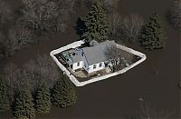 World & Travel: 2011 Red River Flood, North Dakota, Minnesota, United States