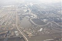 World & Travel: 2011 Red River Flood, North Dakota, Minnesota, United States