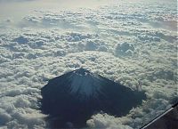 World & Travel: volcanoes around the world