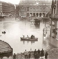 World & Travel: History: Old photos of Paris, 1900, France