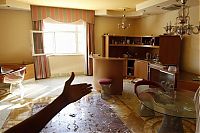 World & Travel: Rebels inside Muammar Muhammad al-Gaddafi villas, Libya