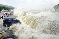 World & Travel: World's larges tidal bore, 9 metres (30 ft) high, Qiantang River, China