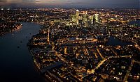 World & Travel: Bird's-eye view of London at night, United Kingdom