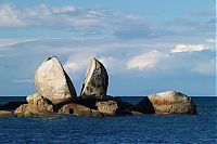World & Travel: rock formations around the world