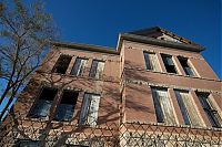 Trek.Today search results: Abandoned high school, Goldfield, Nevada