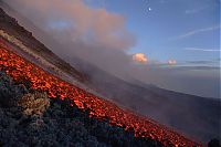 World & Travel: Volcano photography by Martin Rietze