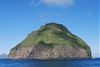 Trek.Today search results: Lítla Dímun, Faroe Islands, Norwegian Sea
