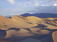 Trek.Today search results: desert sand dunes landscape photography