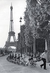 Trek.Today search results: History: Paris in 1940-50s, France by Robert Doisneau