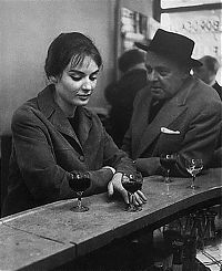 World & Travel: History: Paris in 1940-50s, France by Robert Doisneau