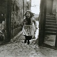 Trek.Today search results: History: Paris in 1940-50s, France by Robert Doisneau