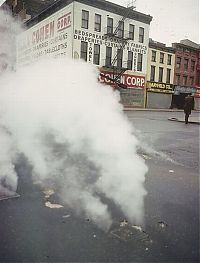 World & Travel: History: New York City, 1980s, United States