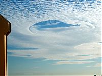 Trek.Today search results: sky fallstreak hole cloud