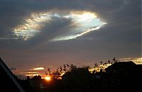 World & Travel: sky fallstreak hole cloud