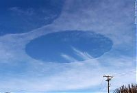 World & Travel: sky fallstreak hole cloud