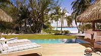 World & Travel: Four Seasons resort, Bora Bora, Society Islands, French Polynesia, Pacific Ocean