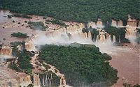 World & Travel: The Devil's Throat (Garganta do diablo), Iguazu river, Brazil, Argentina border