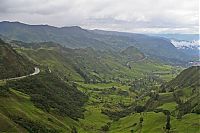 World & Travel: dangerous roads around the world