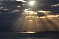 World & Travel: sunlight rays landscape photography