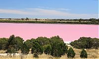 World & Travel: Lake Retba, Lac Rose, Dakar, Senegal