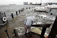 World & Travel: Hurricane Sandy 2012, Atlantic, United States