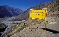 Trek.Today search results: Leh–Manali Highway road signs, Jammu - Kashmir - Himachal Pradesh states, India