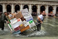 World & Travel: 2012 Floods, Venice, Italy