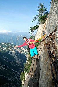 World & Travel: Hua shan hiking trail, Huayin, Shaanxi province, China