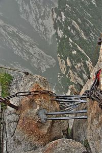 World & Travel: Hua shan hiking trail, Huayin, Shaanxi province, China