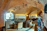 World & Travel: Spitbank Fort Clarenco Hotel, Solent, Portsmouth, England