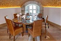 World & Travel: Spitbank Fort Clarenco Hotel, Solent, Portsmouth, England