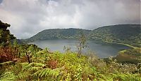 World & Travel: volcanic crater lake