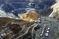 Trek.Today search results: Massive landslide in Kennecott Copper Bingham Canyon Mine, Oquirrh Mountains, Salt Lake City, Utah, United States