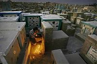 Trek.Today search results: Wadi Al-Salaam cemetery