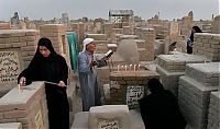 World & Travel: Wadi Al-Salaam cemetery