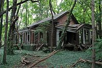 World & Travel: North Brother Island, East River, New York City, United States