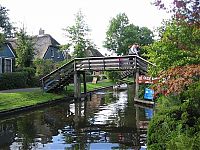 World & Travel: Giethoorn village, Overijssel, Steenwijkerland, Netherlands