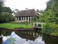 World & Travel: Giethoorn village, Overijssel, Steenwijkerland, Netherlands