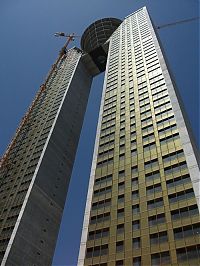 World & Travel: Residencial In Tempo skyscraper building, Benidorm, Spain