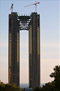 World & Travel: Residencial In Tempo skyscraper building, Benidorm, Spain